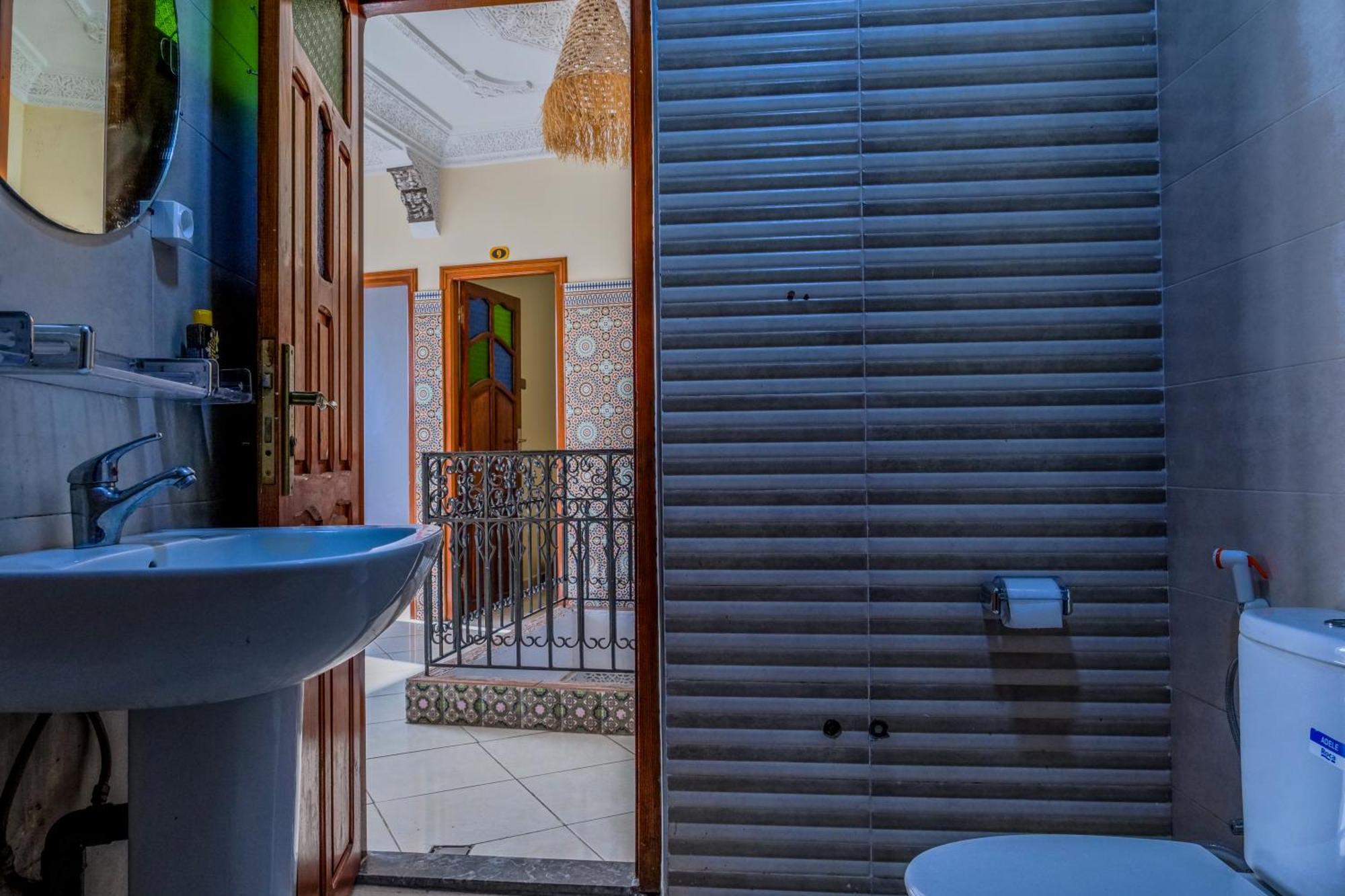 Yakout Hostel แทนเจียร์ ภายนอก รูปภาพ