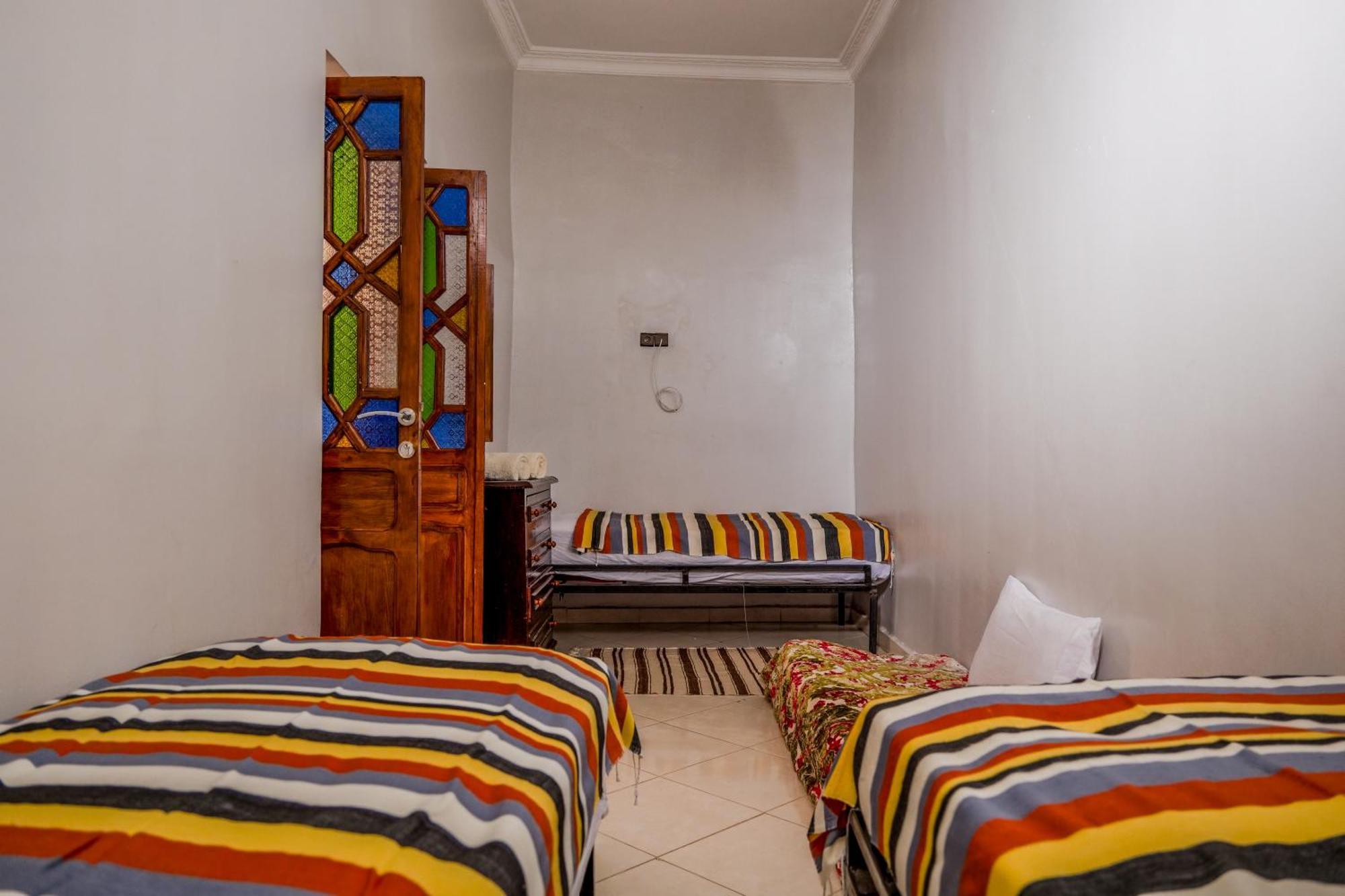 Yakout Hostel แทนเจียร์ ภายนอก รูปภาพ