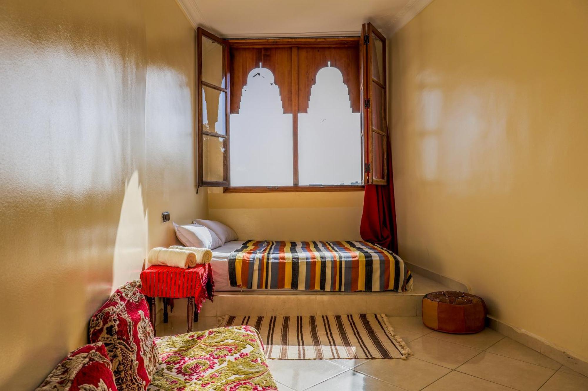 Yakout Hostel แทนเจียร์ ภายนอก รูปภาพ